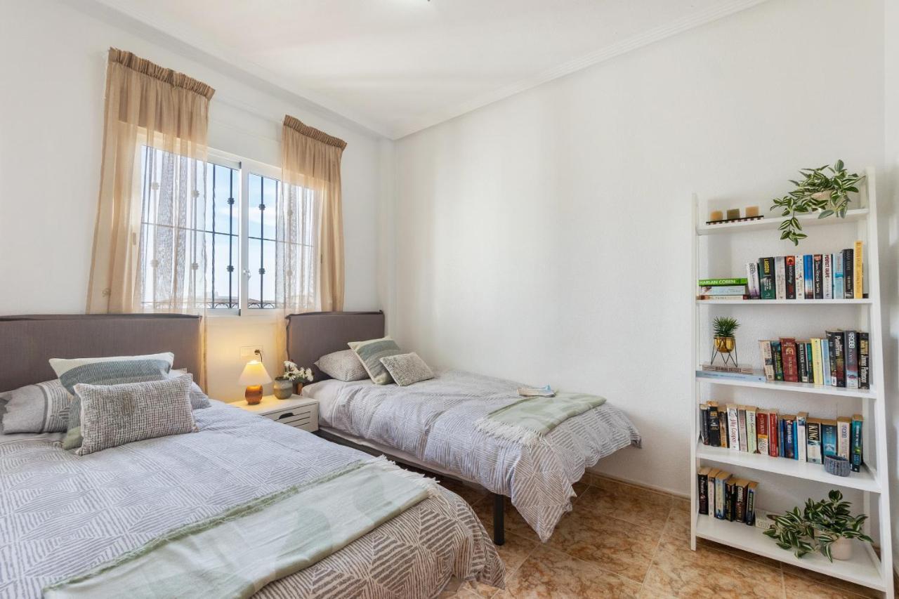 Cb Living - Homely Apartment Cinuelica, Punta Prima Dehesa de Campoamor  Exterior foto